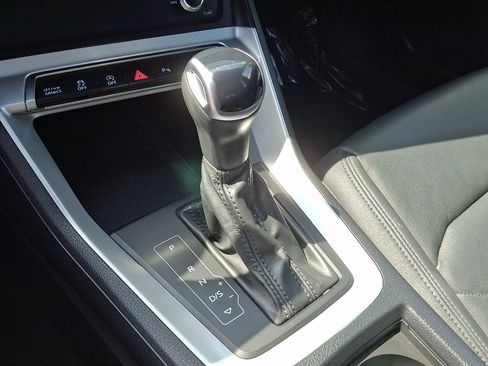 Used 2025 Audi Q3 2.0T Premium AWD/4WD image 15
