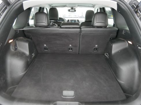 Certified 2022 Jeep Cherokee Trailhawk w/ Comfort/Convenience Group image 17