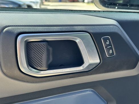 Used 2024 Ford Bronco Big Bend image 19