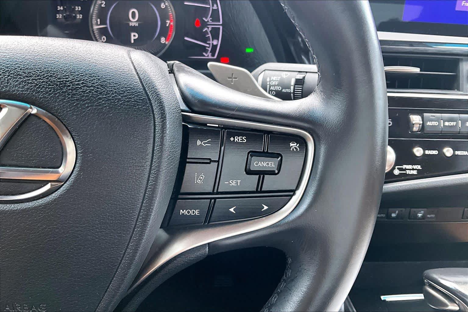 Used 2024 Lexus ES 350 w/ Premium Package FWD image 23