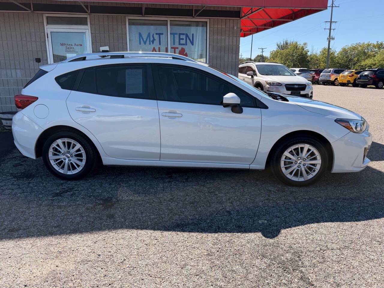 Used 2017 Subaru Impreza 2.0i Premium AWD/4WD image 4