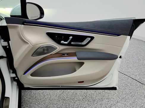 Certified 2022 Mercedes-Benz EQS 450+ Sedan image 31