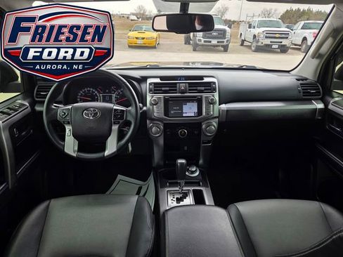 Used 2019 Toyota 4Runner SR5 Premium AWD/4WD image 16