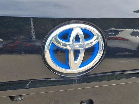 Certified 2022 Toyota Highlander XLE image 29