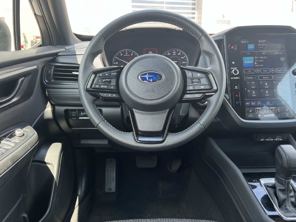 Used 2025 Subaru Forester Premium AWD/4WD image 14