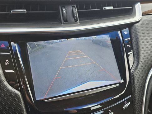 Used 2014 Cadillac XTS Luxury image 8