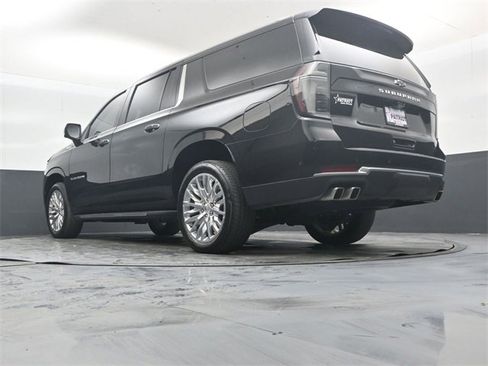 Used 2025 Chevrolet Suburban High Country w/ LPO, Illumination Package image 48