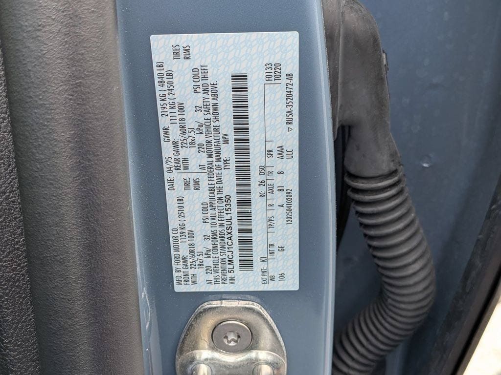 Used 2025 Lincoln Corsair FWD w/ Equipment Group 101A image 31