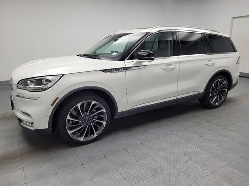 Used 2021 Lincoln Aviator Reserve w/ Equipment Group 201A AWD/4WD image 2