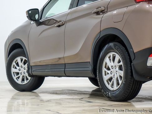 Used 2019 Mitsubishi Eclipse Cross ES image 11