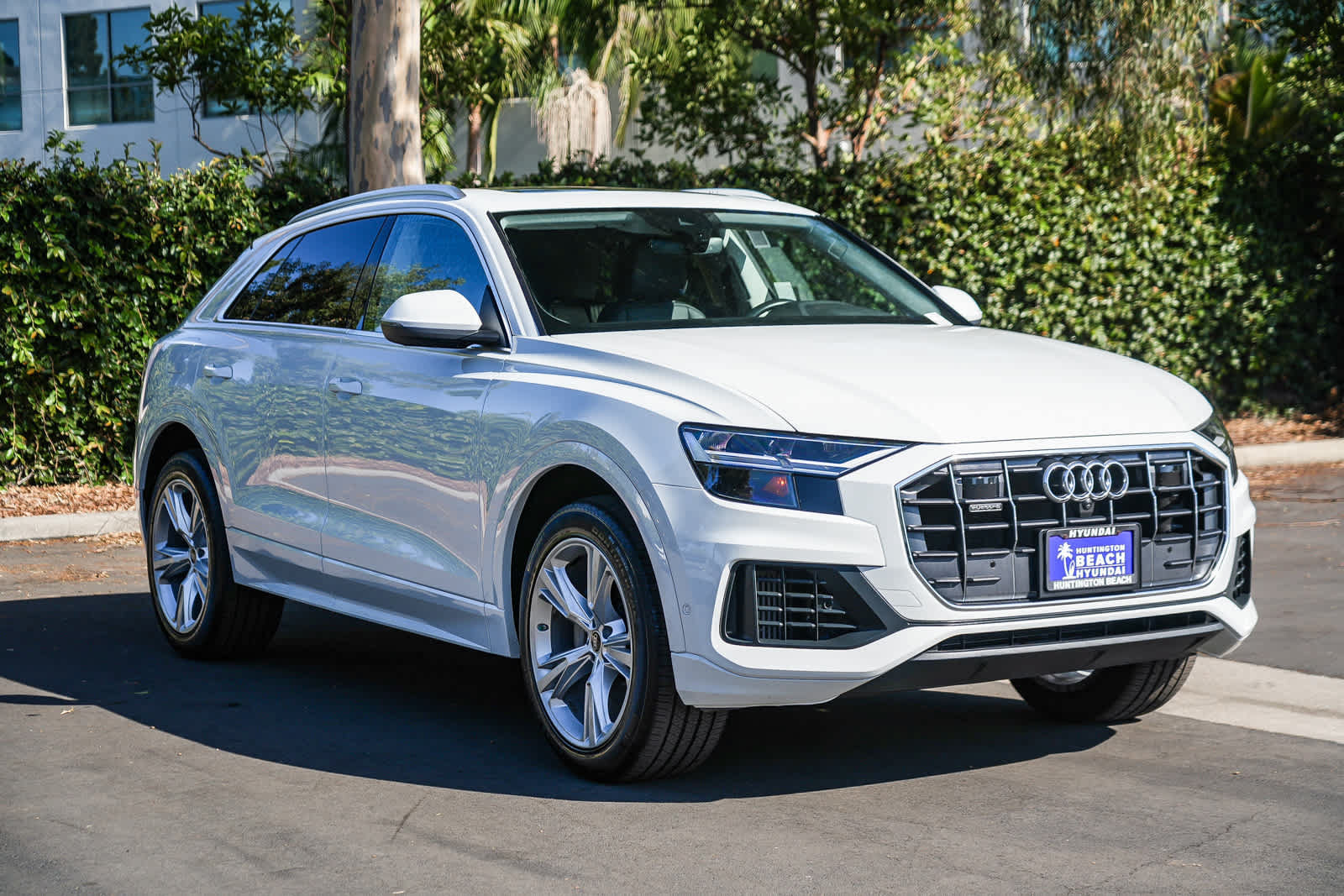 Used 2022 Audi Q8 Premium Plus AWD/4WD image 5