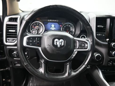 Used 2019 RAM 1500 Big Horn AWD/4WD image 14