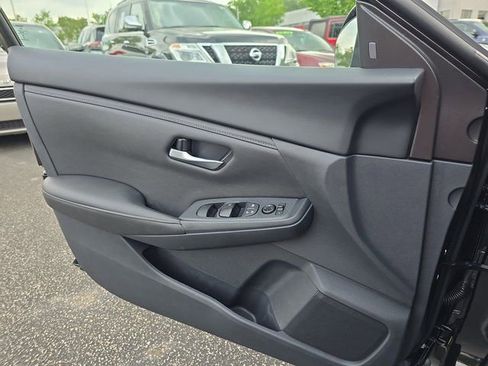 Certified 2025 Nissan Sentra SV FWD image 24