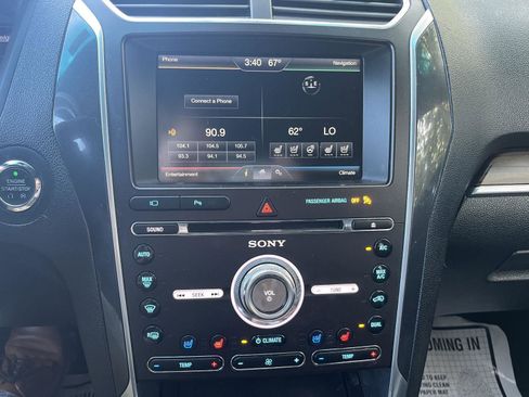 Used 2016 Ford Explorer Limited image 6