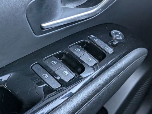 Used 2023 Hyundai Santa Cruz Limited image 12