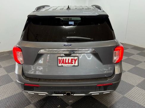 Certified 2022 Ford Explorer XLT w/ Equipment Group 202A image 12