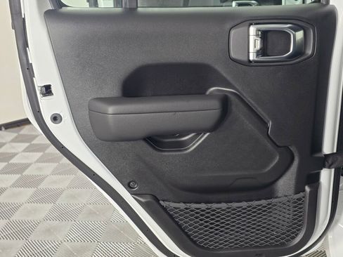 New 2026 Jeep Gladiator Sport image 33