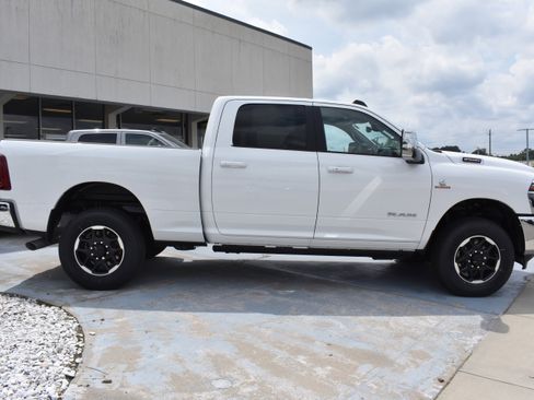 New 2025 RAM 2500 Laramie image 11