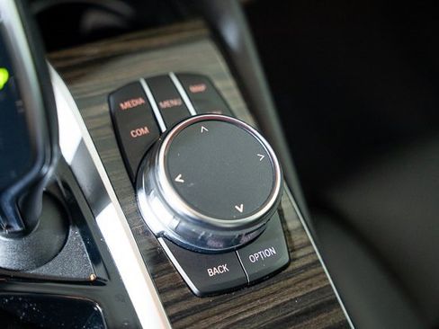 Used 2023 BMW 530i xDrive w/ Convenience Package image 22