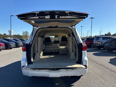 Used 2019 Lexus LX 570 4WD image 15
