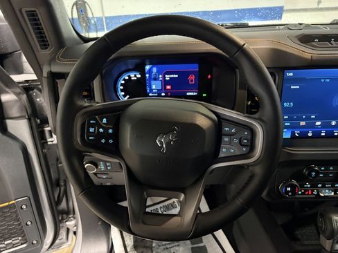 Certified 2024 Ford Bronco Badlands image 14