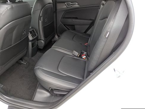 New 2026 Kia Sportage EX FWD image 17