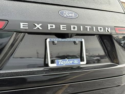 New 2026 Ford Expedition Platinum w/ Driver's Package image 7