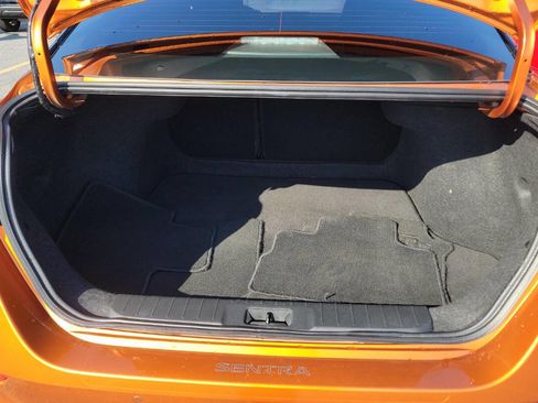 Used 2023 Nissan Sentra SR w/ Electronics Package image 16