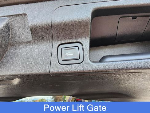 Used 2019 GMC Acadia Denali w/ Technology Package image 11