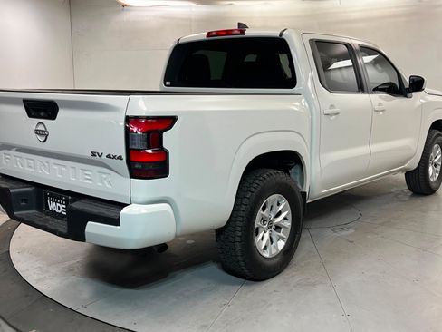 Used 2024 Nissan Frontier SV AWD/4WD image 6