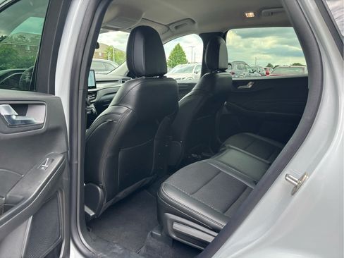 Used 2025 Ford Escape SE FWD image 5