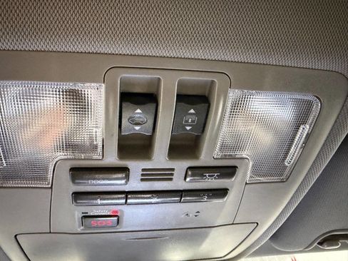 Used 2018 Toyota Highlander Limited Platinum w/ Protection Package #3 image 43