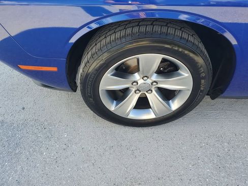 Used 2021 Dodge Challenger SXT image 17