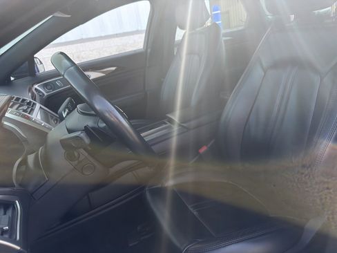 Used 2017 Lincoln MKZ Select image 17