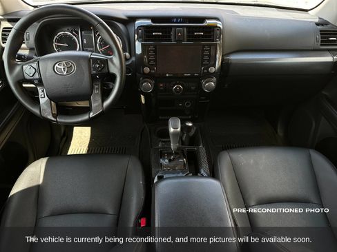 Used 2022 Toyota 4Runner TRD Off-Road Premium w/ Moonroof Package AWD/4WD image 16