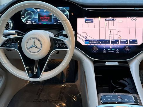 Used 2022 Mercedes-Benz EQS 580 4MATIC Sedan image 14
