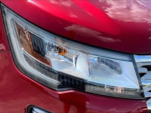 Used 2019 Ford Explorer XLT FWD image 33