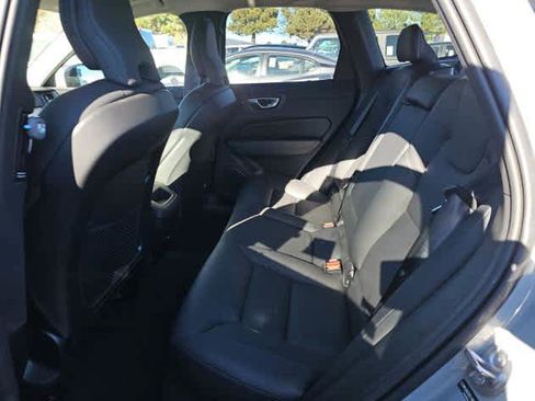 Used 2025 Volvo XC60 B5 Plus AWD/4WD image 11