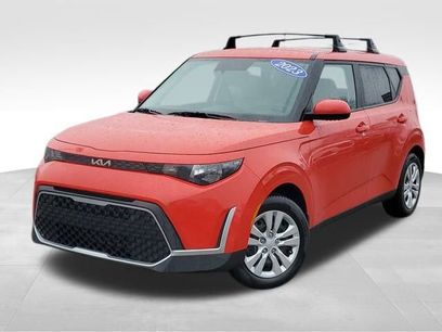Used 2023 Kia Soul LX
