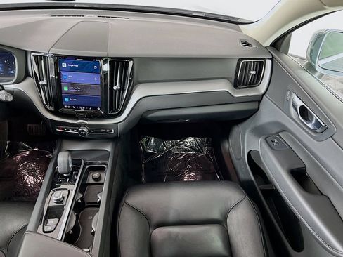 Used 2023 Volvo XC60 B5 Core AWD/4WD image 24