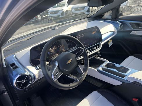New 2026 Chevrolet Equinox EV LT FWD image 15