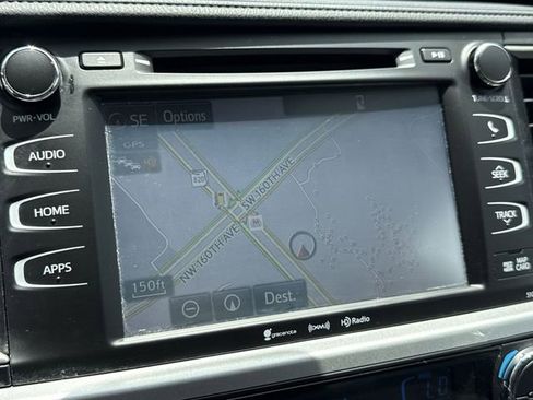Used 2019 Toyota Highlander XLE AWD/4WD image 18