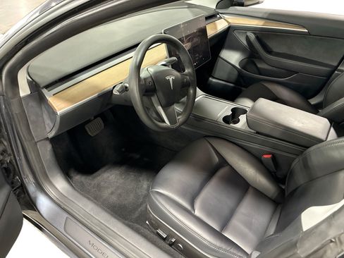Certified 2023 Tesla Model 3 Standard Range RWD image 9
