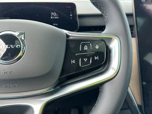 New 2025 Volvo EX90 Plus image 27