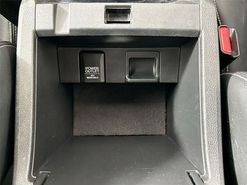 Used 2016 Honda Accord Sport image 29