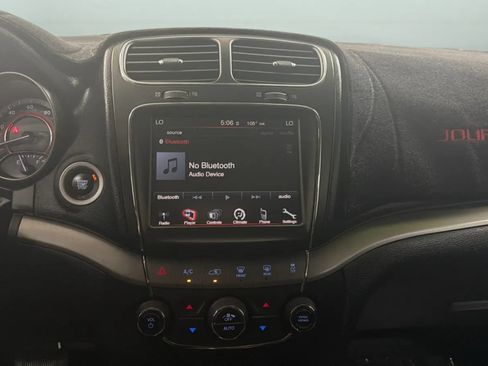 Used 2019 Dodge Journey Crossroad FWD image 15