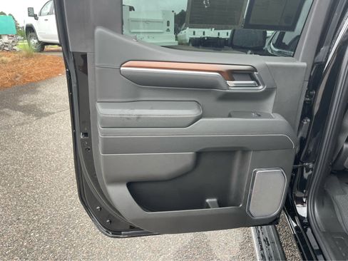 Used 2026 GMC Sierra 1500 Denali w/ Denali Reserve Package AWD/4WD image 19