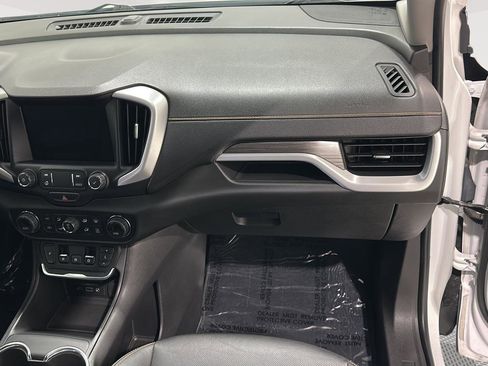 Used 2019 GMC Terrain SLT image 25