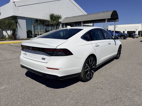Used 2025 Honda Accord Touring image 4