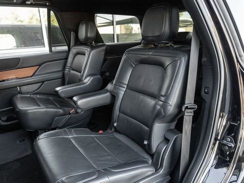 Used 2024 Lincoln Navigator Reserve AWD/4WD image 13